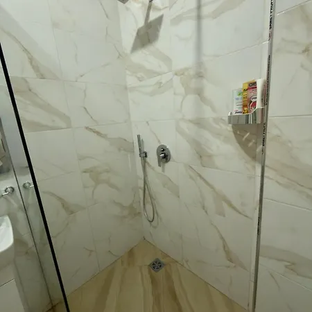 Urban Oasis Pertrela Appartement Tirana