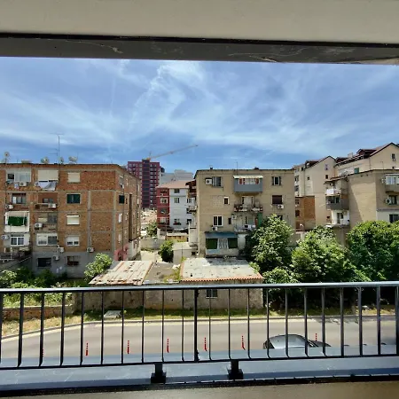 Appartement Urban Oasis Pertrela