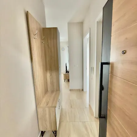 Appartement Urban Oasis Pertrela *