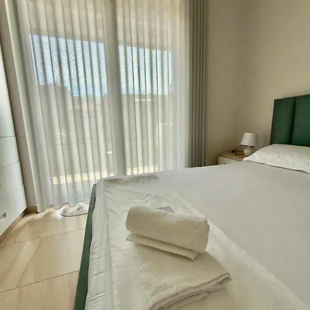 Appartement Urban Oasis Pertrela Tirana